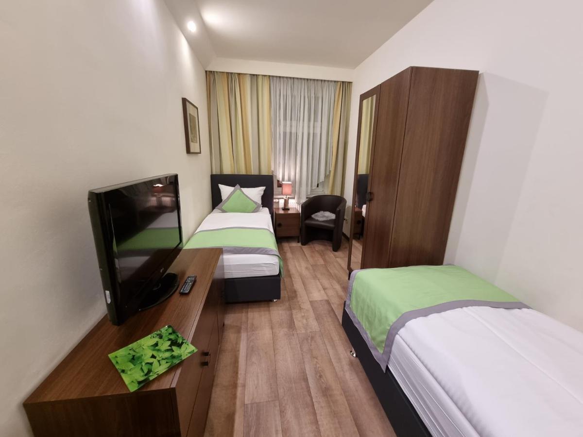 Two-Room-Apartment,1187703001:JPEG